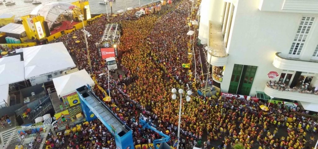 Modelo do Carnaval só será definido após reunião entre Bruno Reis e Rui Costa