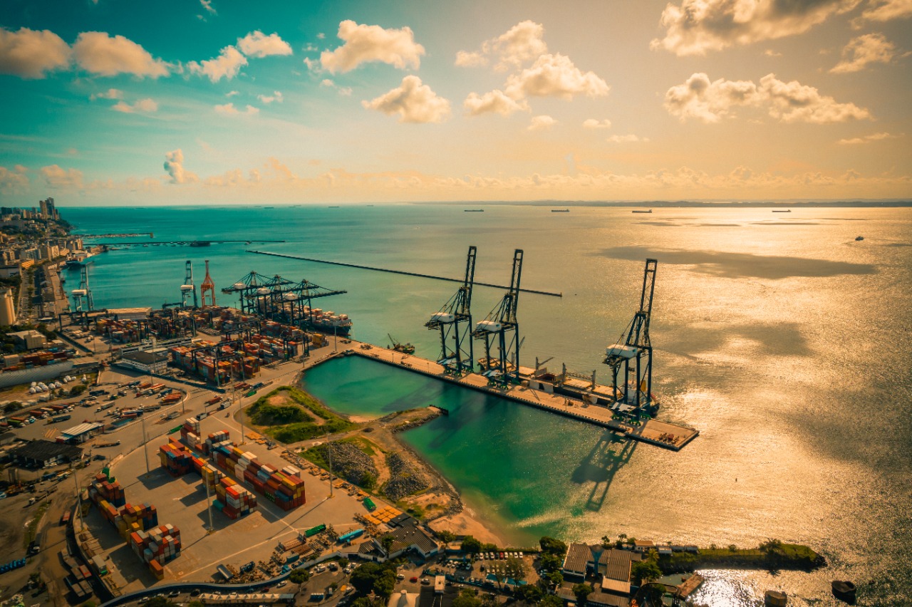 Porto de Salvador é o mais eficiente do país, de acordo o índice global de desempenho de contêineres do Banco Mundial e IHS Markit