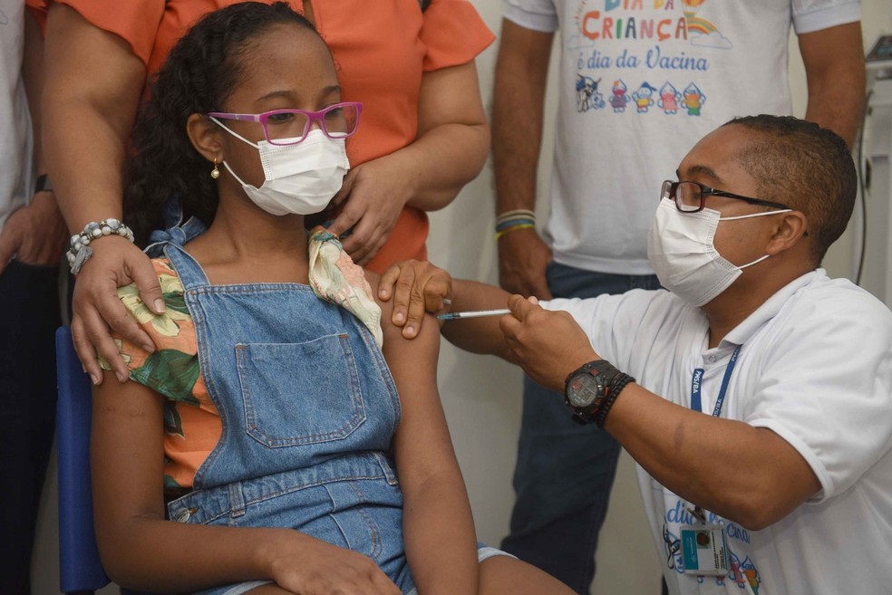 Salvador aplica vacina contra a Covid-19 para residentes de todas as cidades da Bahia na quarta-feira