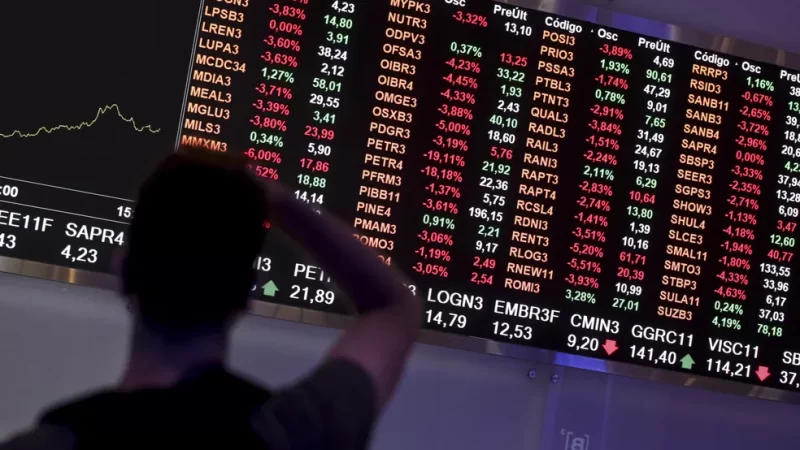 Ibovespa tomba e perde os 100 mil pontos; Petrobras cai mais de 10%￼