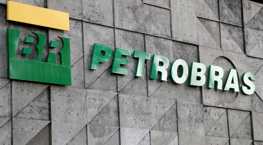 Ações da Petrobras caem mais de 6% após falas de Lula sobre corte em privatizações