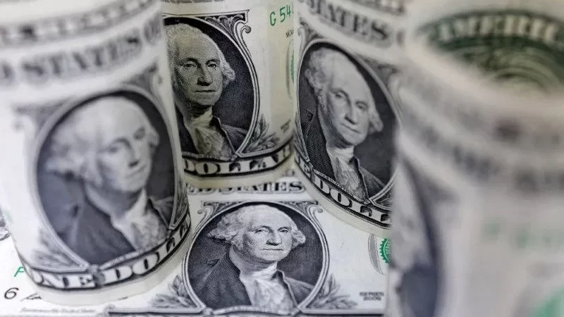 Ibovespa fecha em alta de 1,53% puxado por Wall Street e petróleo; dólar cai a R$ 5,18