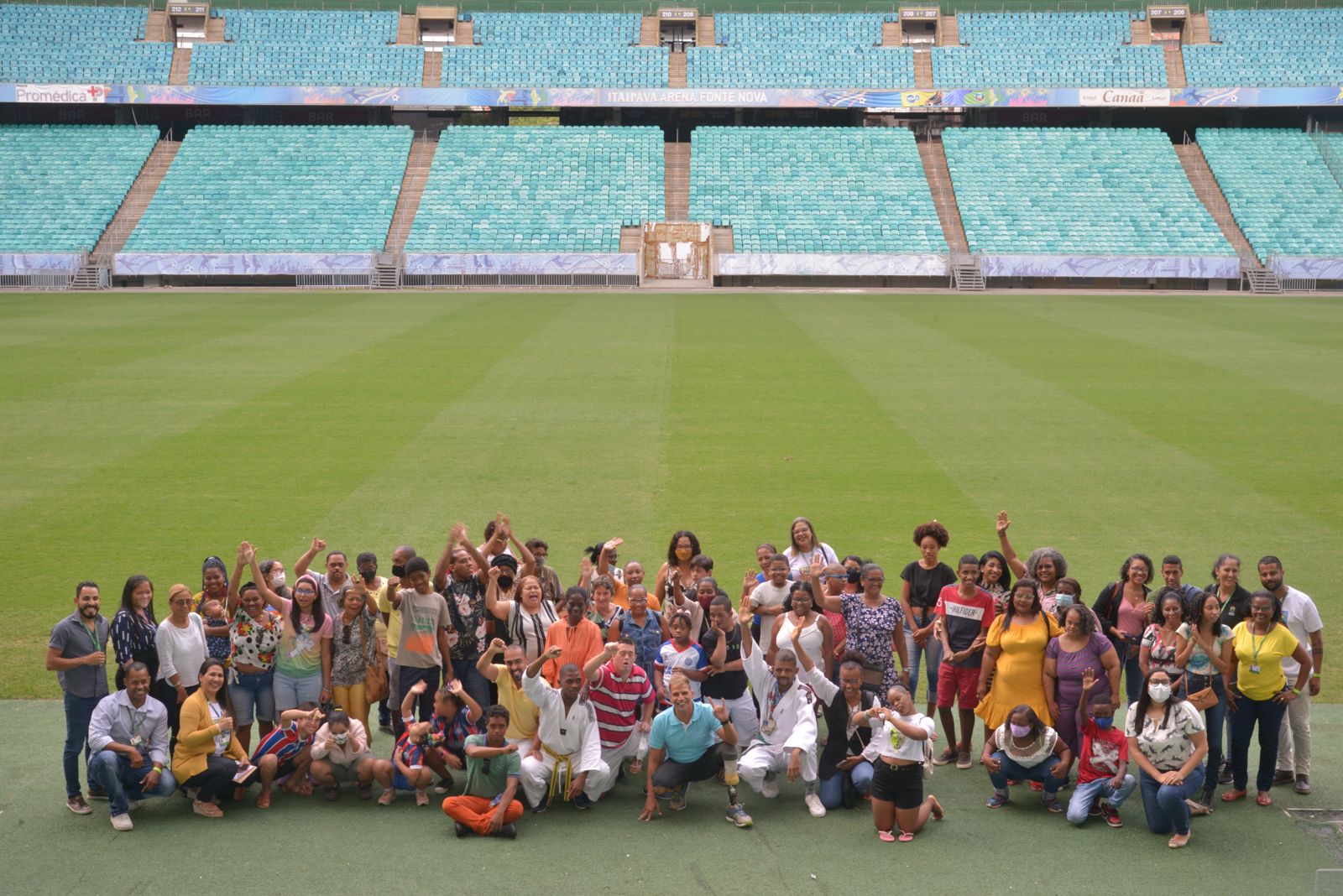 Apae Salvador promove visita guiada à Arena Fonte Nova com usuários autistas