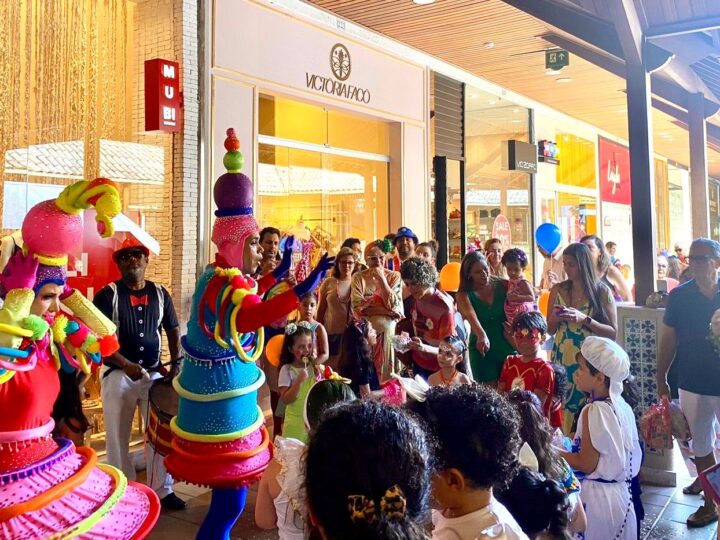 Sabin marca presença em eventos pré-carnavalescos para reforçar a importância do cuidado com a saúde