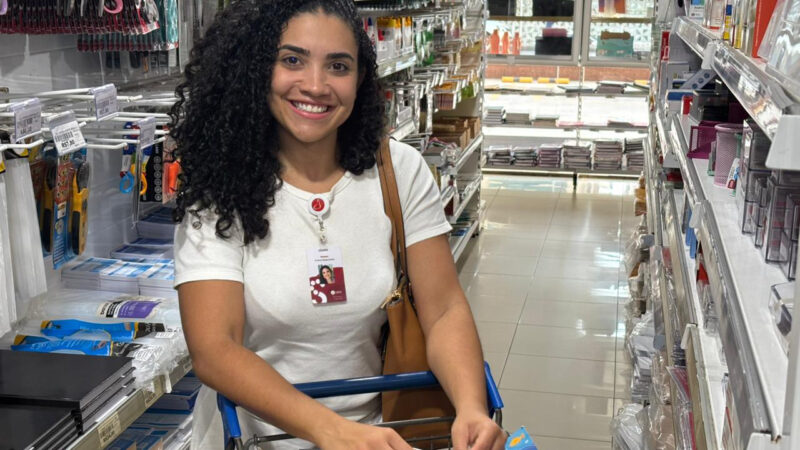 Volta às aulas: empresas apoiam colaboradores na compra de materiais escolares